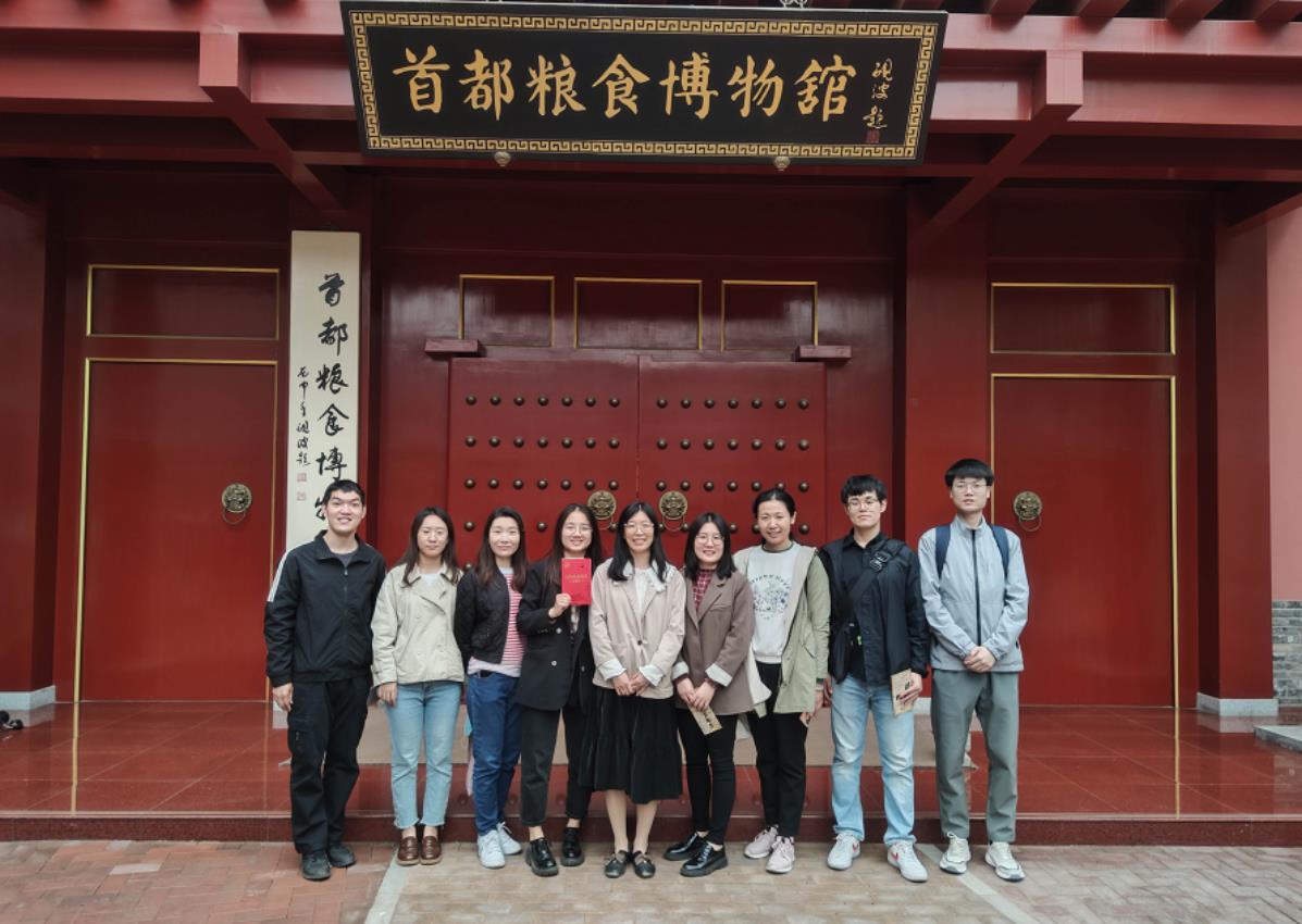 學(xué)習(xí)糧食安全重要論述  凝聚農(nóng)墾保供青年力量 ——農(nóng)墾中心團(tuán)支部、第一青年理論學(xué)習(xí)小組舉辦慶祝五四青年節(jié)活動(dòng)
